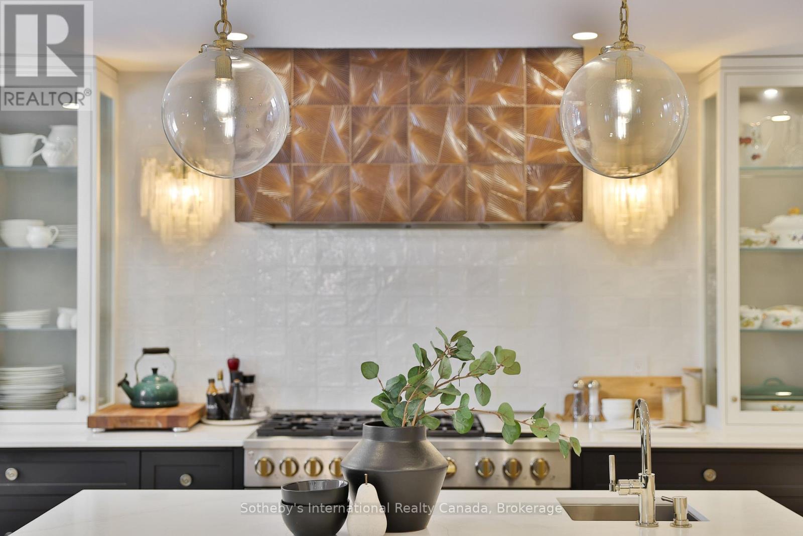 2464 Deer Run Avenue, Oakville, Ontario  L6J 6K9 - Photo 12 - W12741368