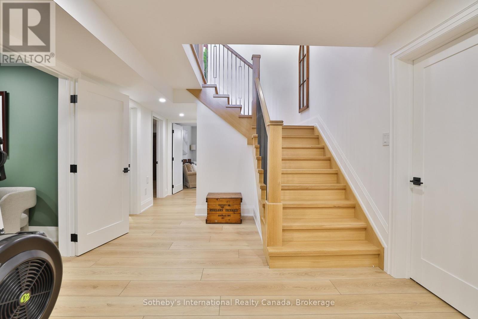 2464 Deer Run Avenue, Oakville, Ontario  L6J 6K9 - Photo 38 - W12741368