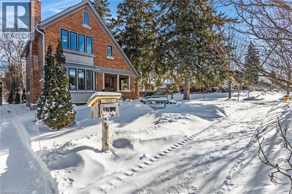 86 EARL Street, Kitchener, Ontario