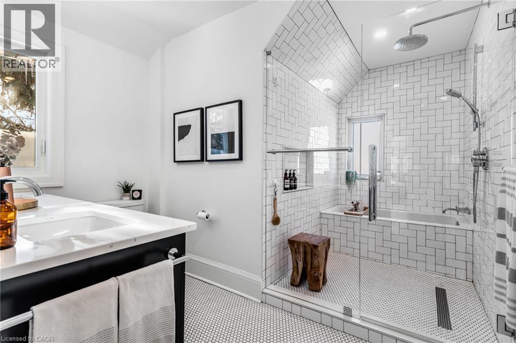 86 Earl Street, Kitchener, Ontario  N2M 2V9 - Photo 28 - 40800039