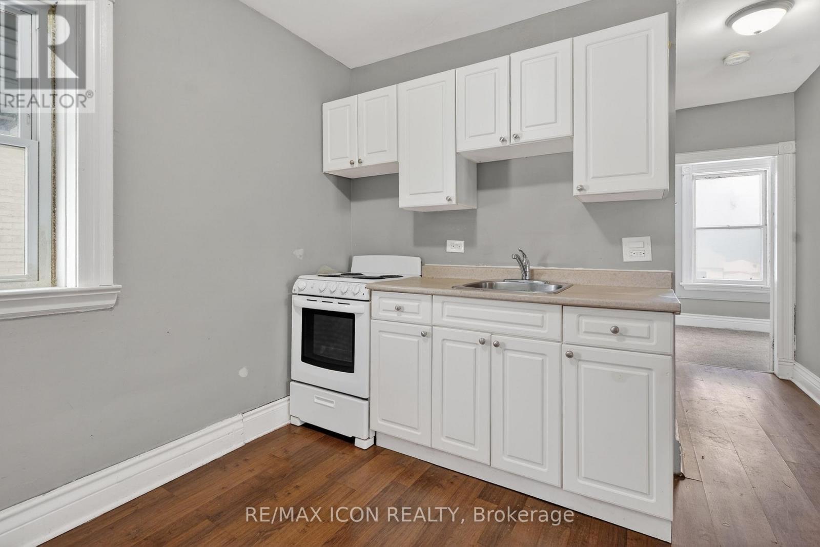 720 Queens Avenue, London East, Ontario  N5W 3H5 - Photo 8 - X12741378