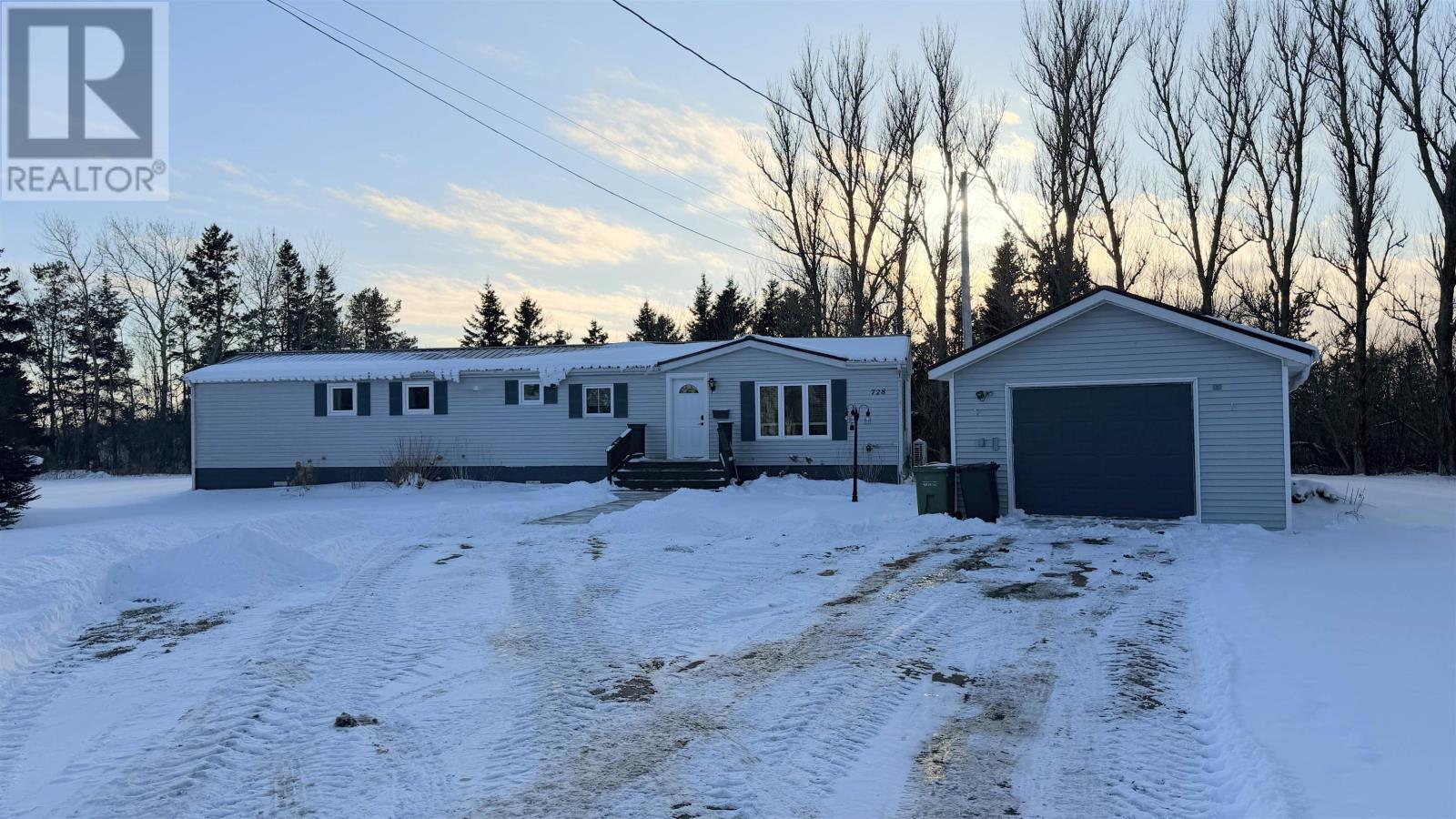 728 Nightingale Crescent, Summerside, Prince Edward Island  C1N 4S8 - Photo 2 - 202601576