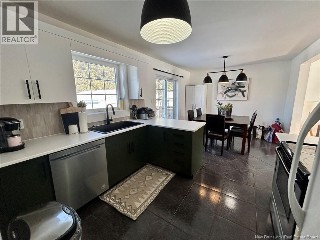 37 Bahama Street, Dieppe, New Brunswick  E1A 4Z1 - Photo 11 - NB132881
