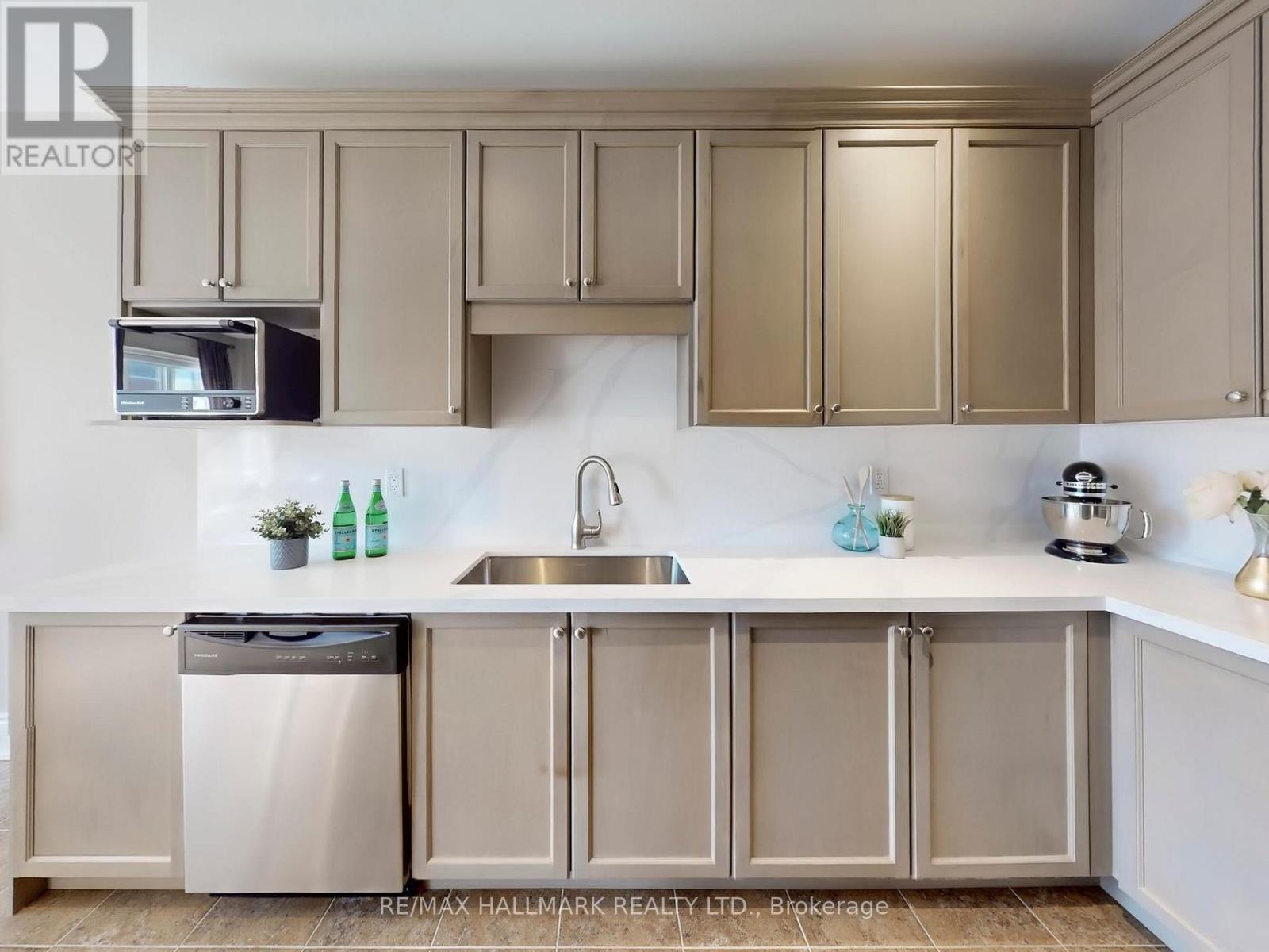 31 Via Toscana, Vaughan, Ontario  L4H 3V7 - Photo 13 - N12741384