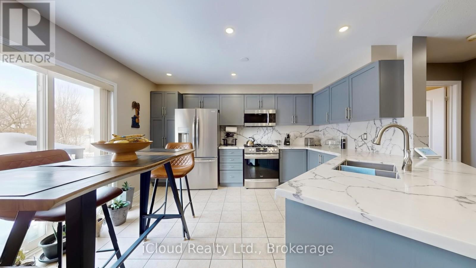 52 Tianalee Crescent, Brampton, Ontario  L7A 2X2 - Photo 11 - W12741356