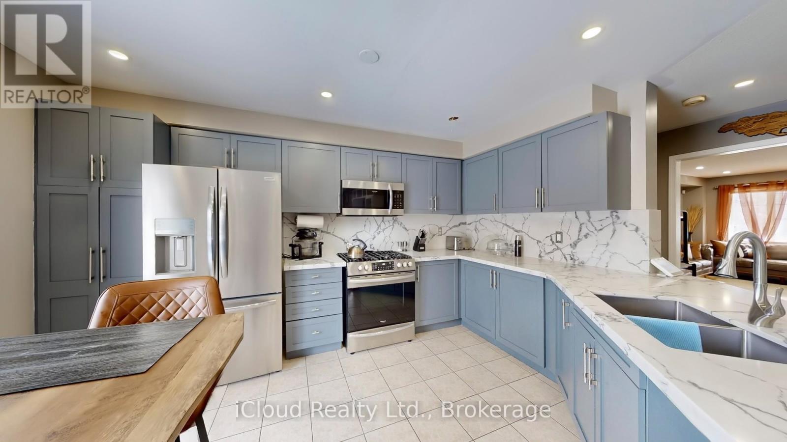 52 Tianalee Crescent, Brampton, Ontario  L7A 2X2 - Photo 12 - W12741356