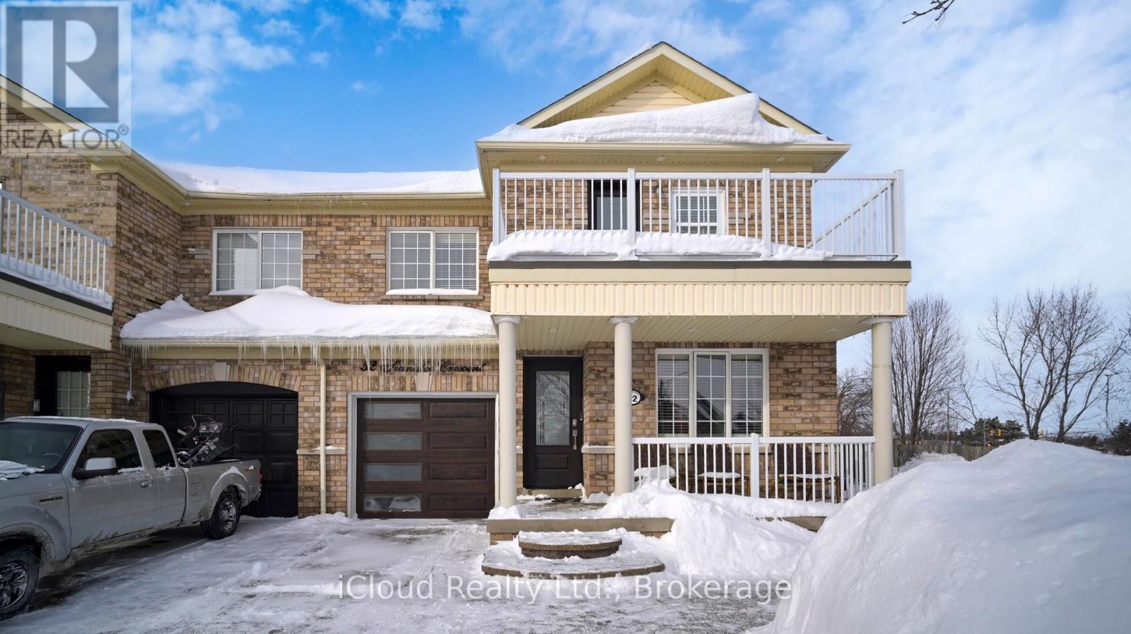 52 Tianalee Crescent, Brampton, Ontario  L7A 2X2 - Photo 2 - W12741356