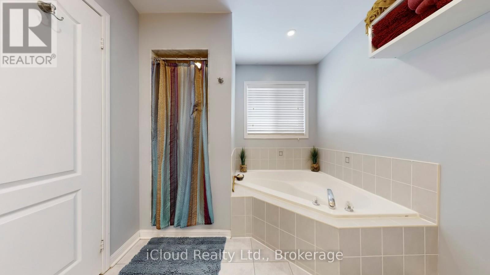 52 Tianalee Crescent, Brampton, Ontario  L7A 2X2 - Photo 25 - W12741356