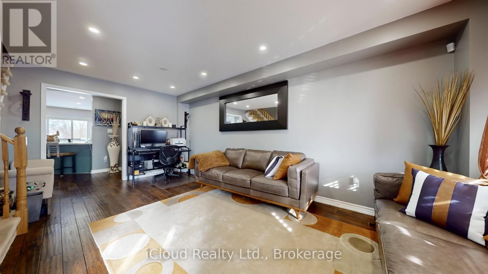 52 Tianalee Crescent, Brampton, Ontario  L7A 2X2 - Photo 4 - W12741356