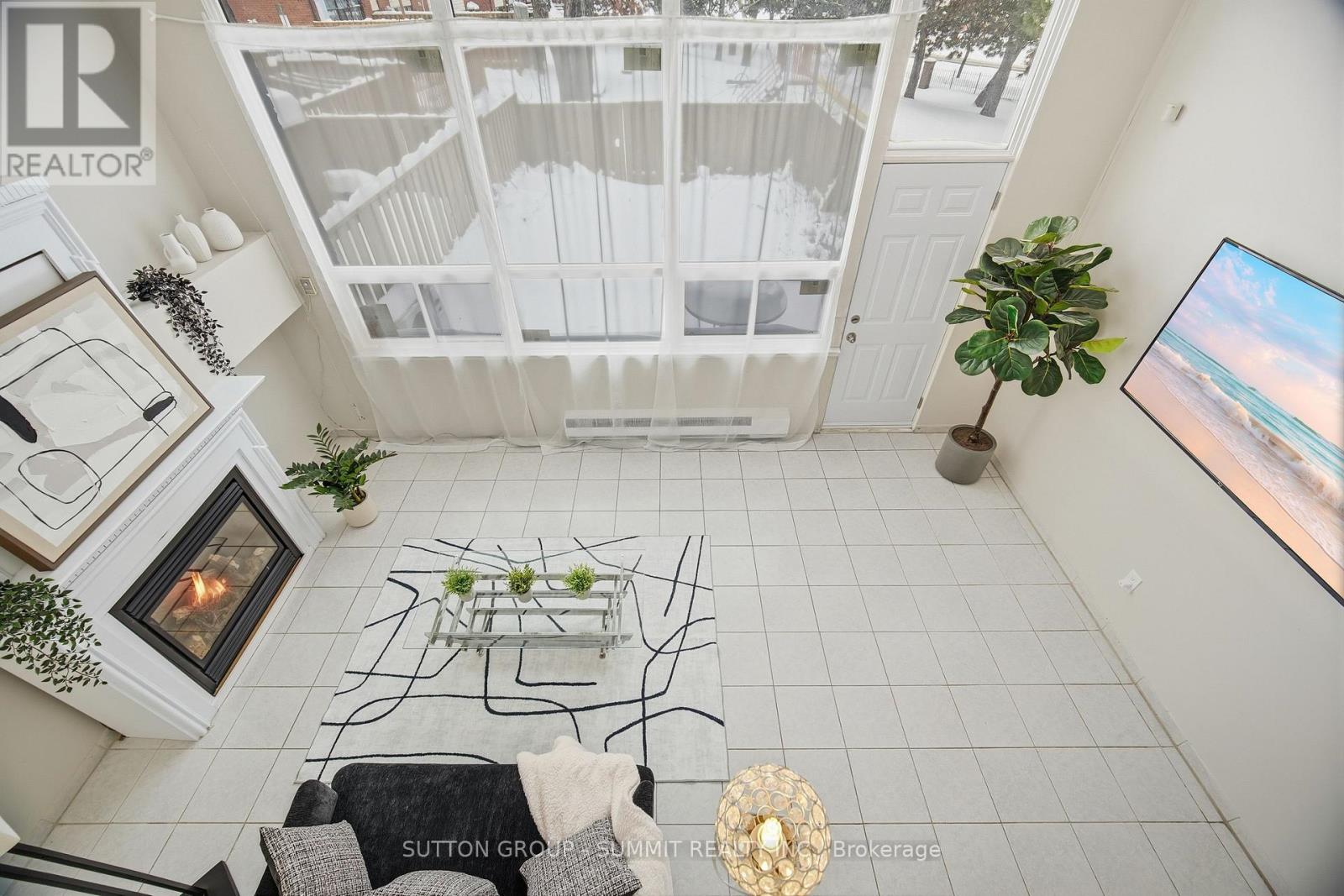 211 - 180 Mississauga Valley Boulevard, Mississauga, Ontario  L5A 3M2 - Photo 10 - W12741374