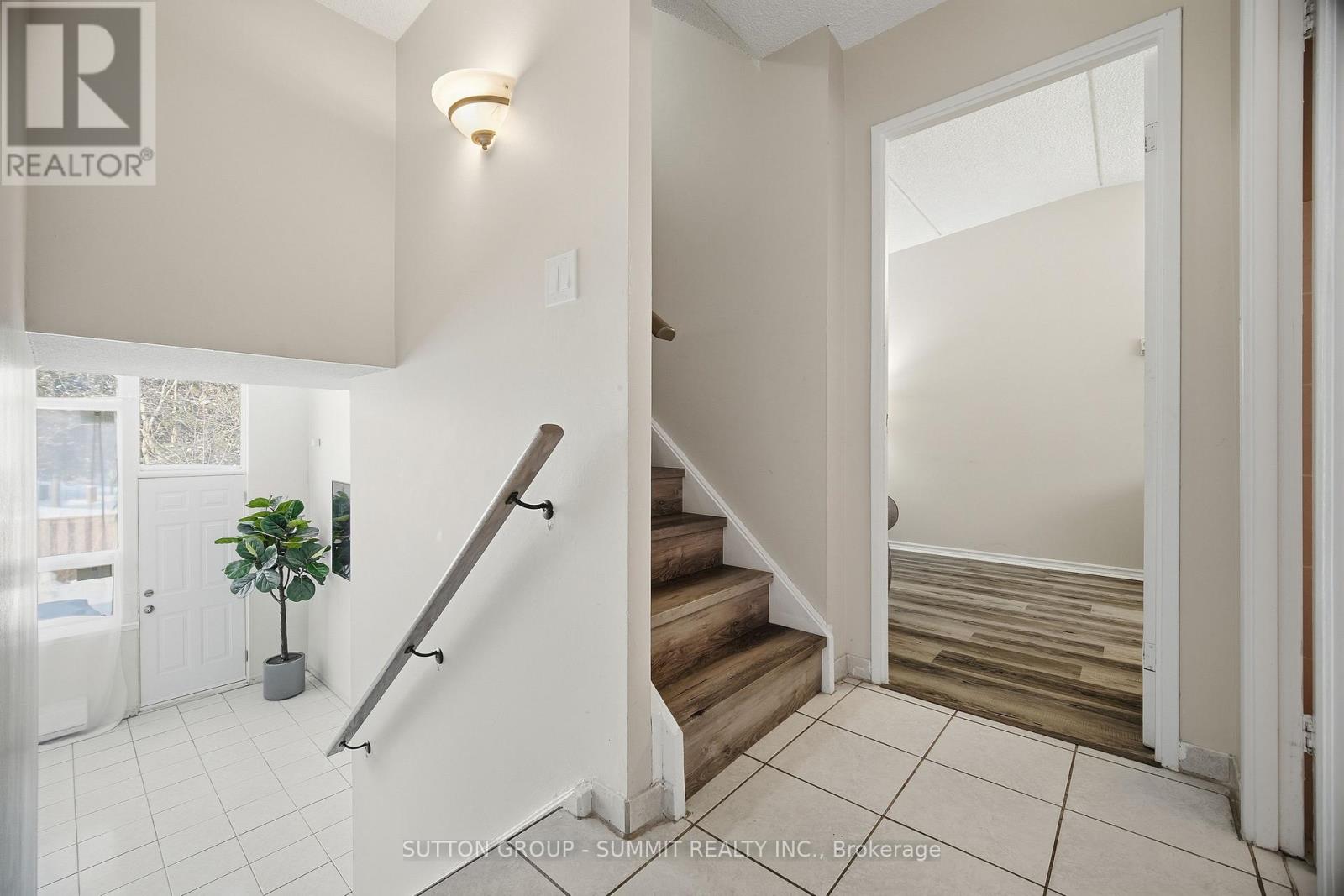 211 - 180 Mississauga Valley Boulevard, Mississauga, Ontario  L5A 3M2 - Photo 28 - W12741374