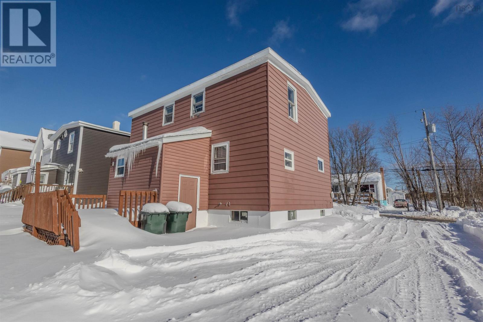 192-194 Gatacre Street, Sydney, Nova Scotia  B1N 1Z2 - Photo 6 - 202601117