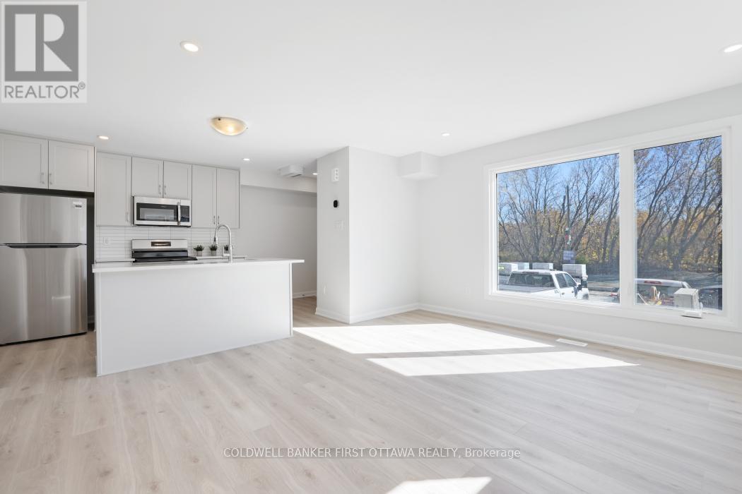 917 Creekway Private, Ottawa, Ontario  K2T 0S9 - Photo 11 - X12741392