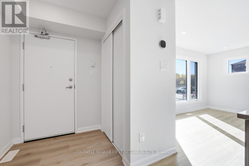 917 Creekway Private, Ottawa, Ontario  K2T 0S9 - Photo 14 - X12741392