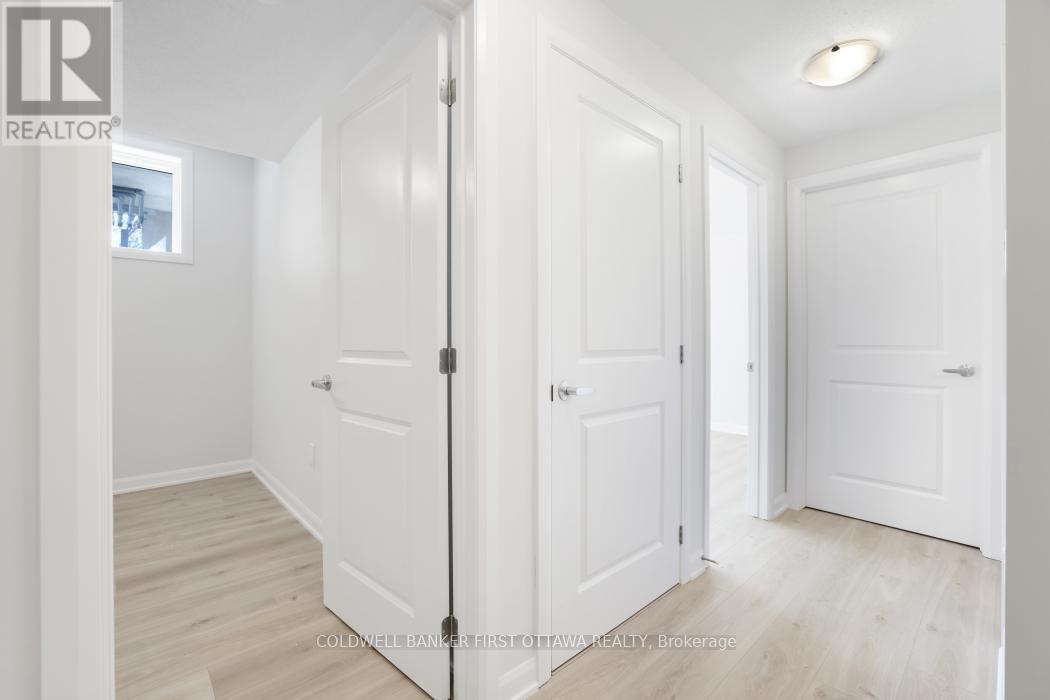 917 Creekway Private, Ottawa, Ontario  K2T 0S9 - Photo 19 - X12741392