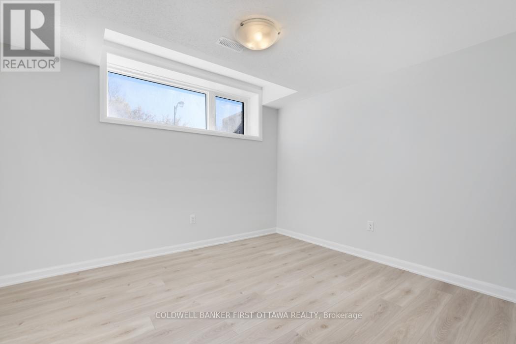 917 Creekway Private, Ottawa, Ontario  K2T 0S9 - Photo 23 - X12741392