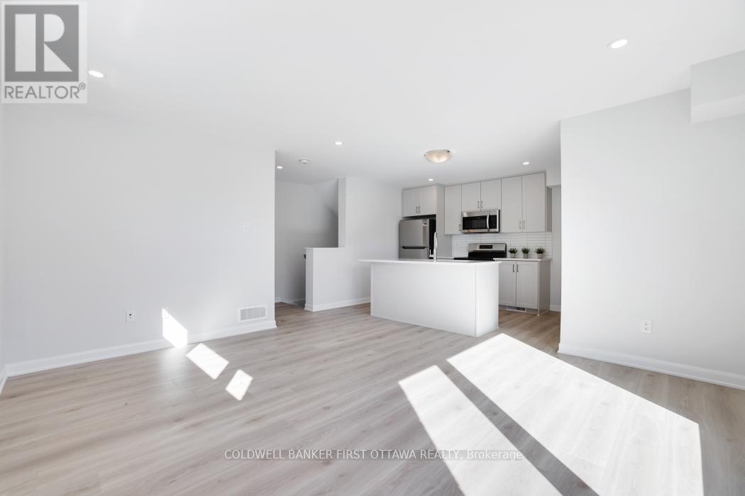 917 Creekway Private, Ottawa, Ontario  K2T 0S9 - Photo 8 - X12741392