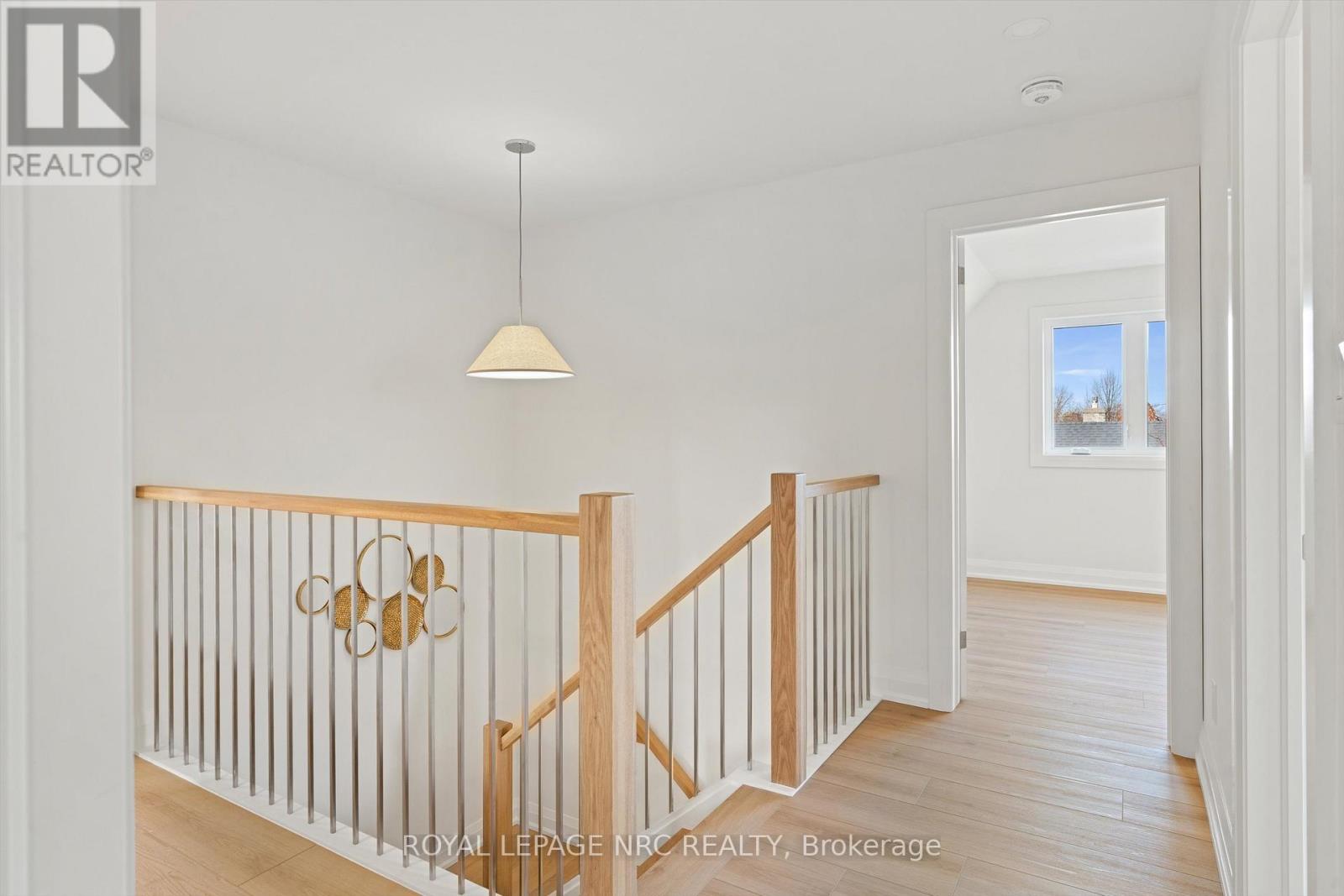 118 Glenwood Avenue, St. Catharines, Ontario  L2R 4C7 - Photo 23 - X12741388