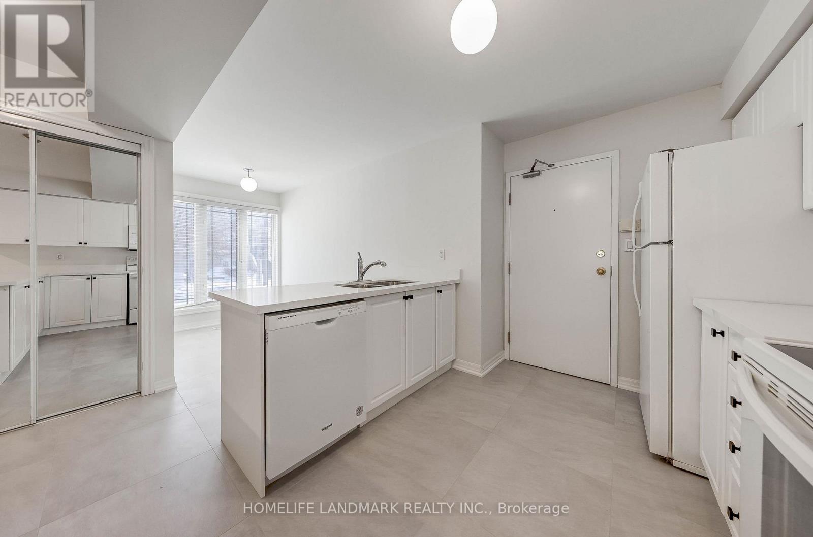 19 - 118 Finch Avenue W, Toronto, Ontario  M2N 7G2 - Photo 11 - C12741410