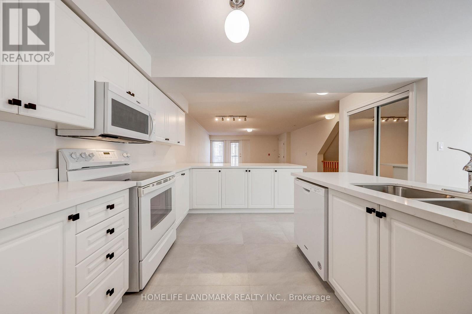 19 - 118 Finch Avenue W, Toronto, Ontario  M2N 7G2 - Photo 9 - C12741410