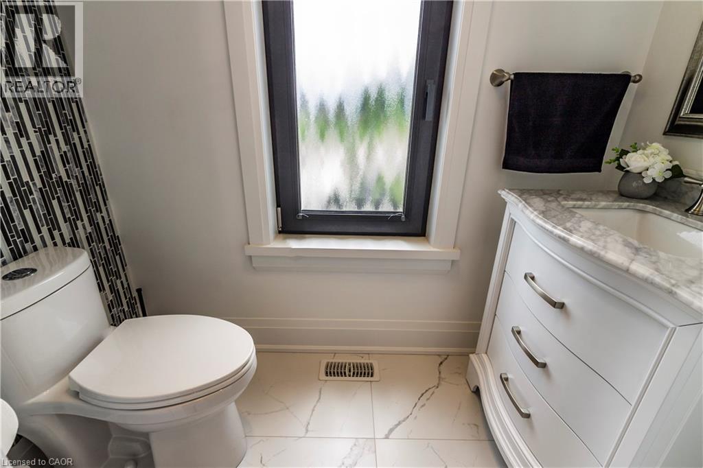 670 Bishopsgate Road Unit# 9, Paris, Ontario  N3L 3E3 - Photo 13 - 40774559