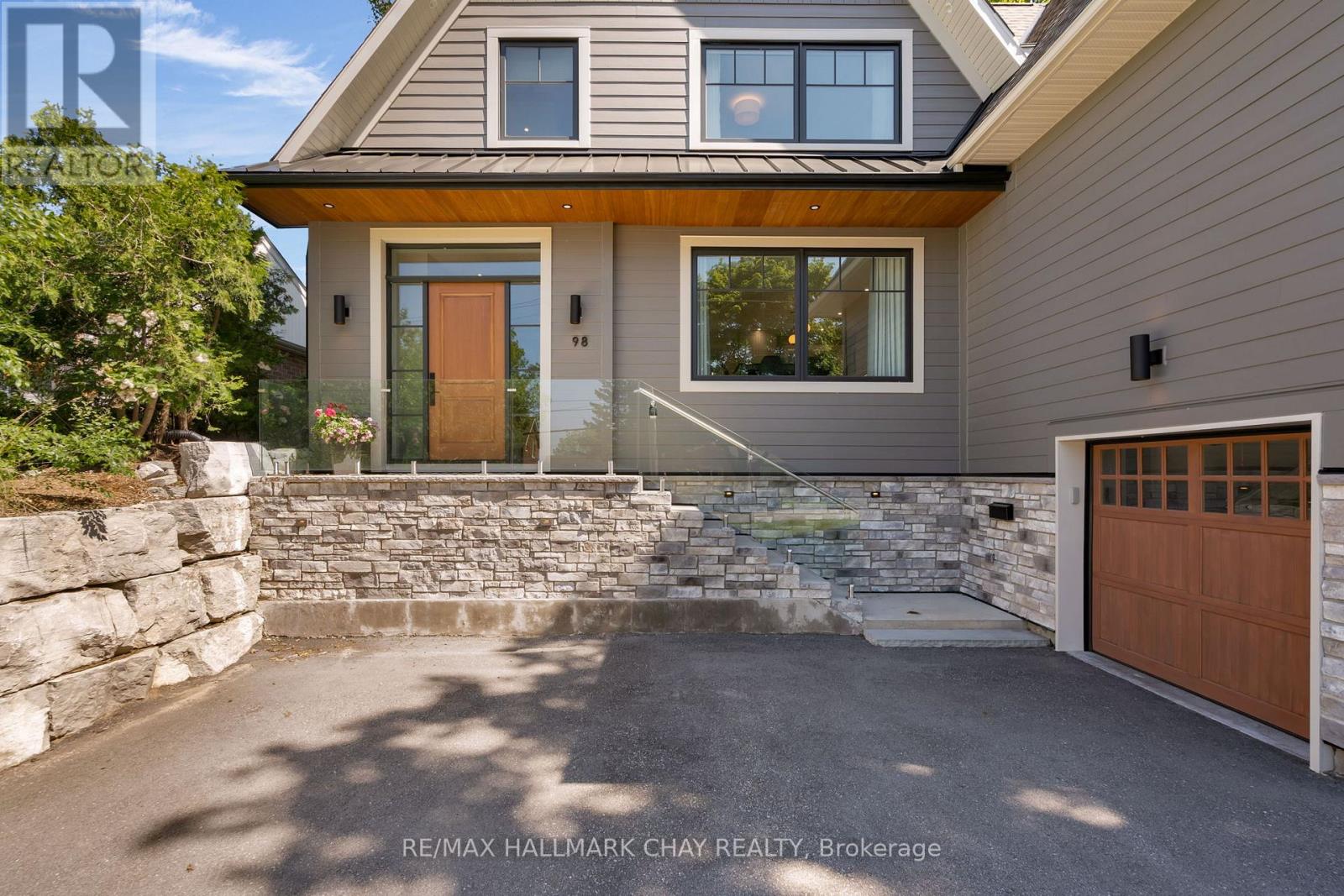 98 Shanty Bay Road, Barrie, Ontario  L4M 1E2 - Photo 4 - S12741400