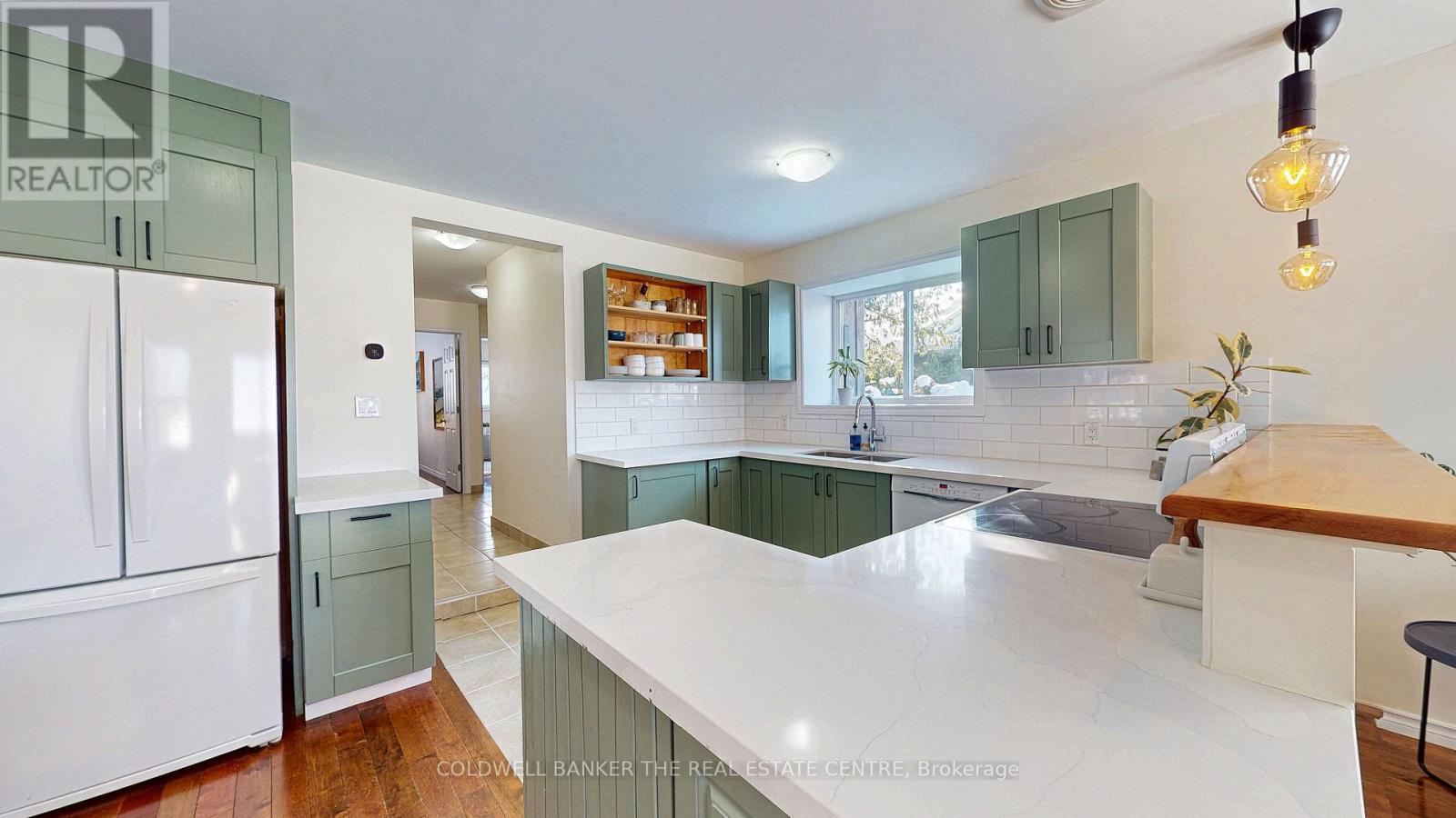 135 Simcoe Street, Orillia, Ontario  L3V 1G8 - Photo 5 - S12741408