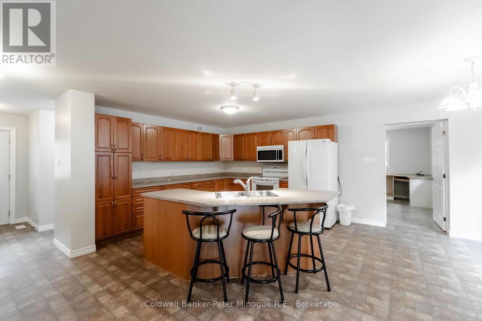 567 Sunset Cove Road, Callander, Ontario  P0H 1H0 - Photo 29 - X12593256