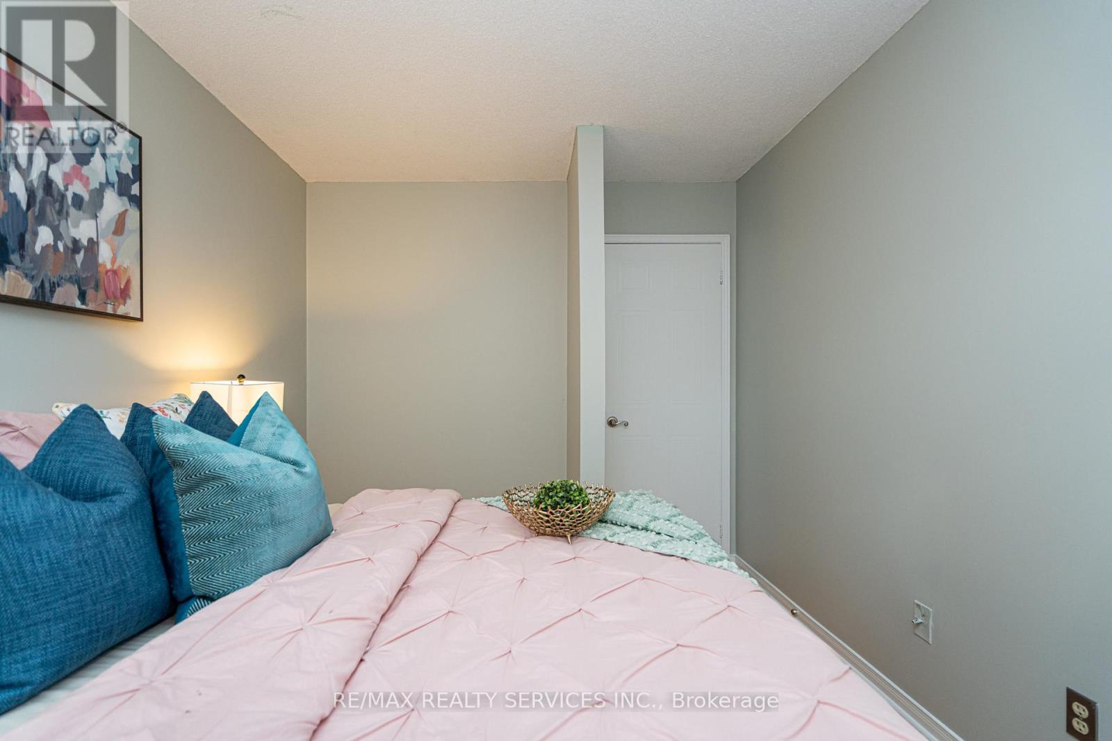 1713 - 1478 Pilgrims Way, Oakville, Ontario  L6M 3G7 - Photo 33 - W12741402