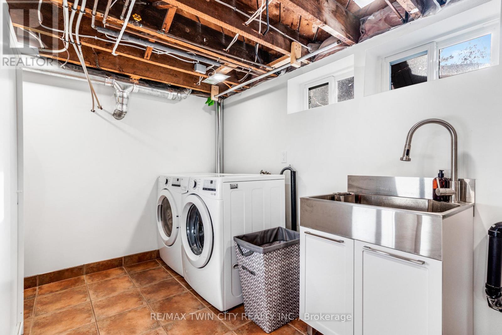 86 Earl Street, Kitchener, Ontario  N2M 2V9 - Photo 33 - X12741386