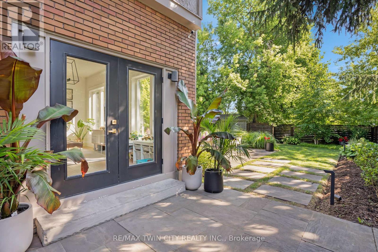 86 Earl Street, Kitchener, Ontario  N2M 2V9 - Photo 44 - X12741386