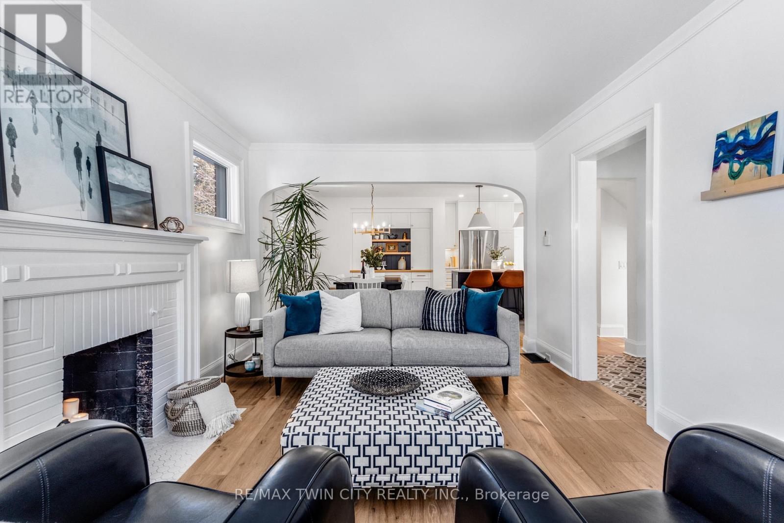 86 Earl Street, Kitchener, Ontario  N2M 2V9 - Photo 7 - X12741386