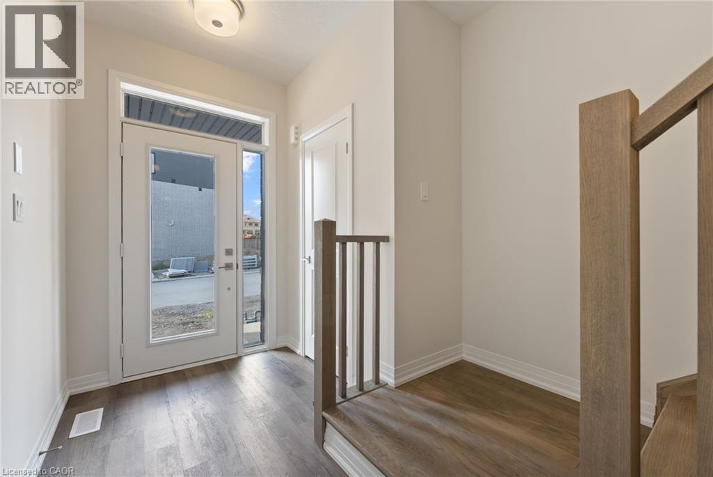 660 Colborne Street W Unit# 26, Brantford, Ontario  N3T 0L8 - Photo 3 - 40801674