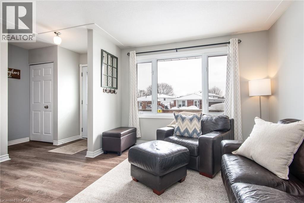 35 Roberts Crescent, Kitchener, Ontario  N2E 1A6 - Photo 13 - 40801526