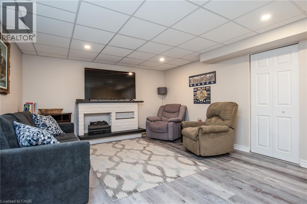 35 Roberts Crescent, Kitchener, Ontario  N2E 1A6 - Photo 37 - 40801526