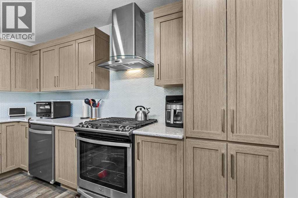 51 Yorkville Boulevard Sw, Calgary, Alberta  T2X 4K2 - Photo 12 - A2278471