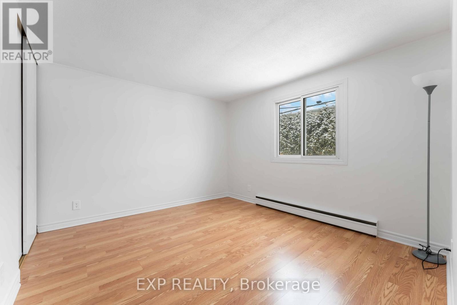 303 Amiens Street, Ottawa, Ontario  K1E 1N3 - Photo 15 - X12741450