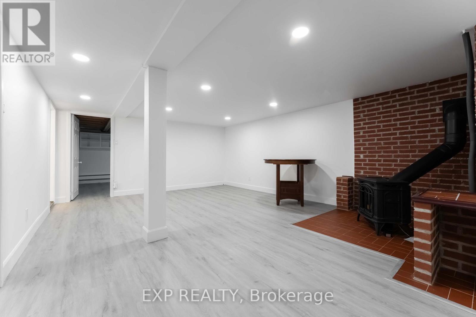 303 Amiens Street, Ottawa, Ontario  K1E 1N3 - Photo 20 - X12741450