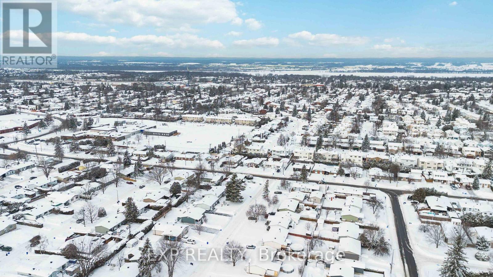 303 Amiens Street, Ottawa, Ontario  K1E 1N3 - Photo 33 - X12741450