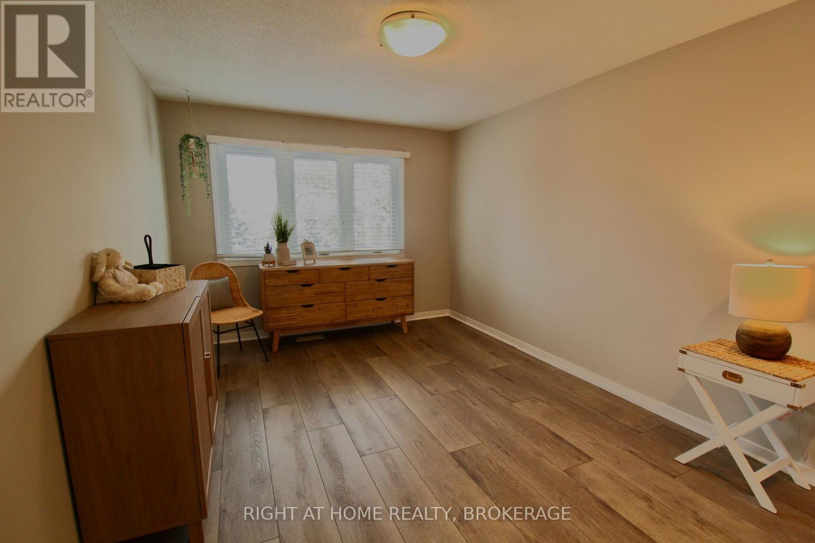 54 - 178 Scott Street, St. Catharines, Ontario  L2N 6Y5 - Photo 12 - X12741474