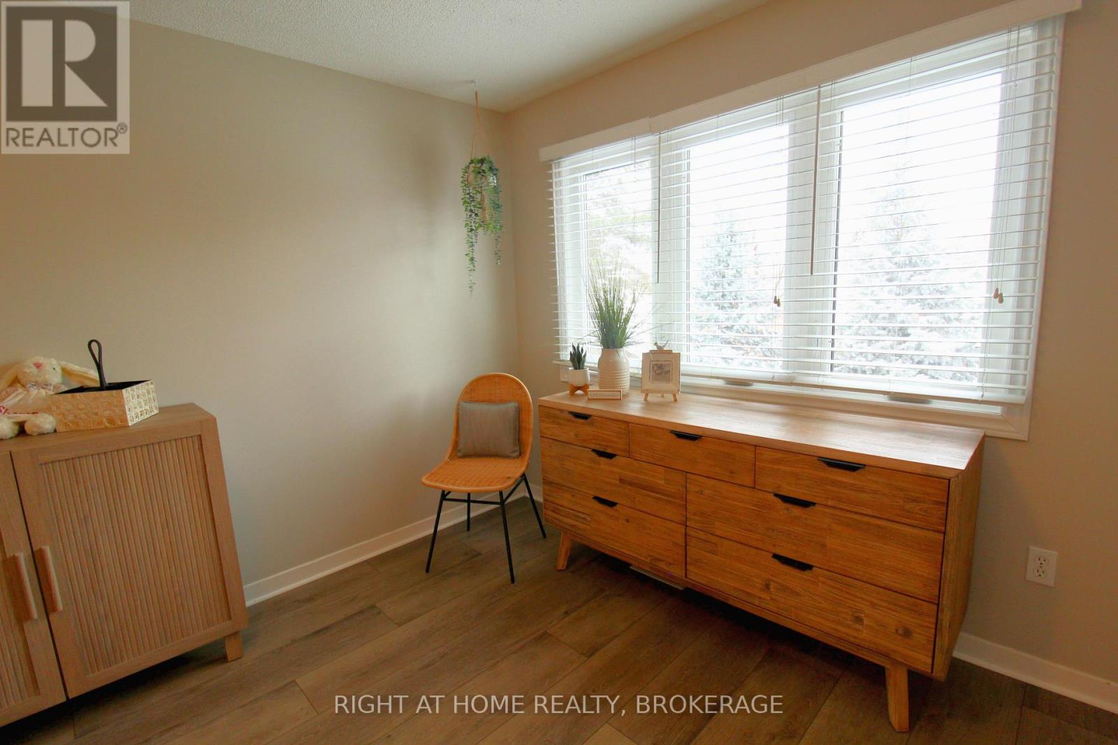 54 - 178 Scott Street, St. Catharines, Ontario  L2N 6Y5 - Photo 13 - X12741474