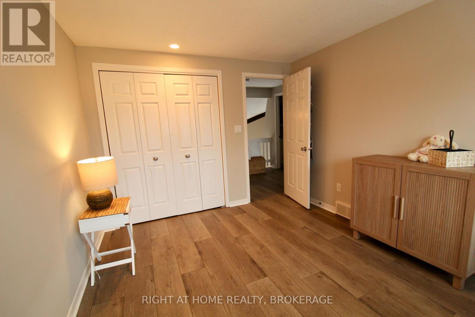 54 - 178 Scott Street, St. Catharines, Ontario  L2N 6Y5 - Photo 14 - X12741474