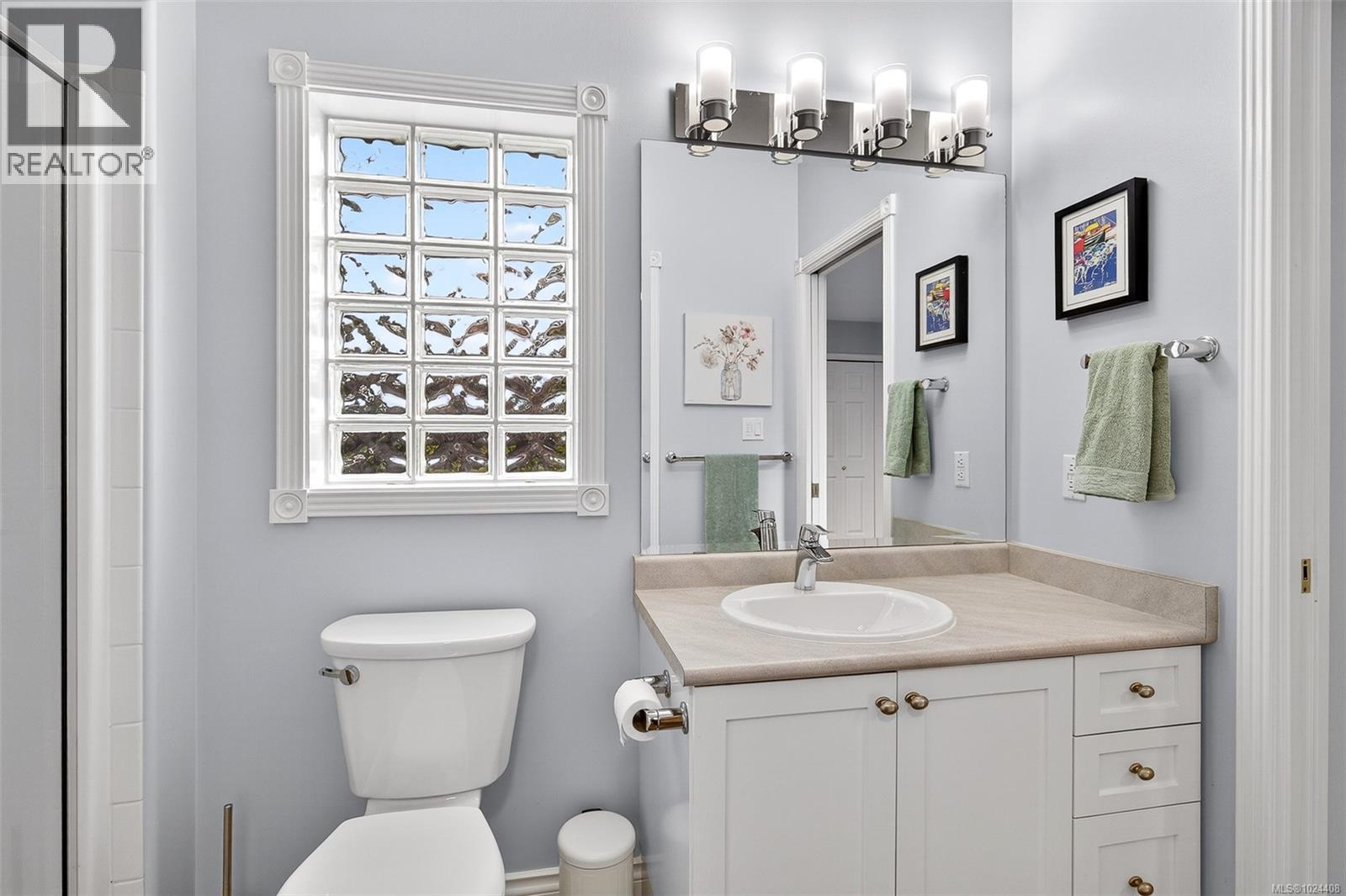 5 2235 Harbour Rd, Sidney, British Columbia  V8L 2P7 - Photo 27 - 1024408