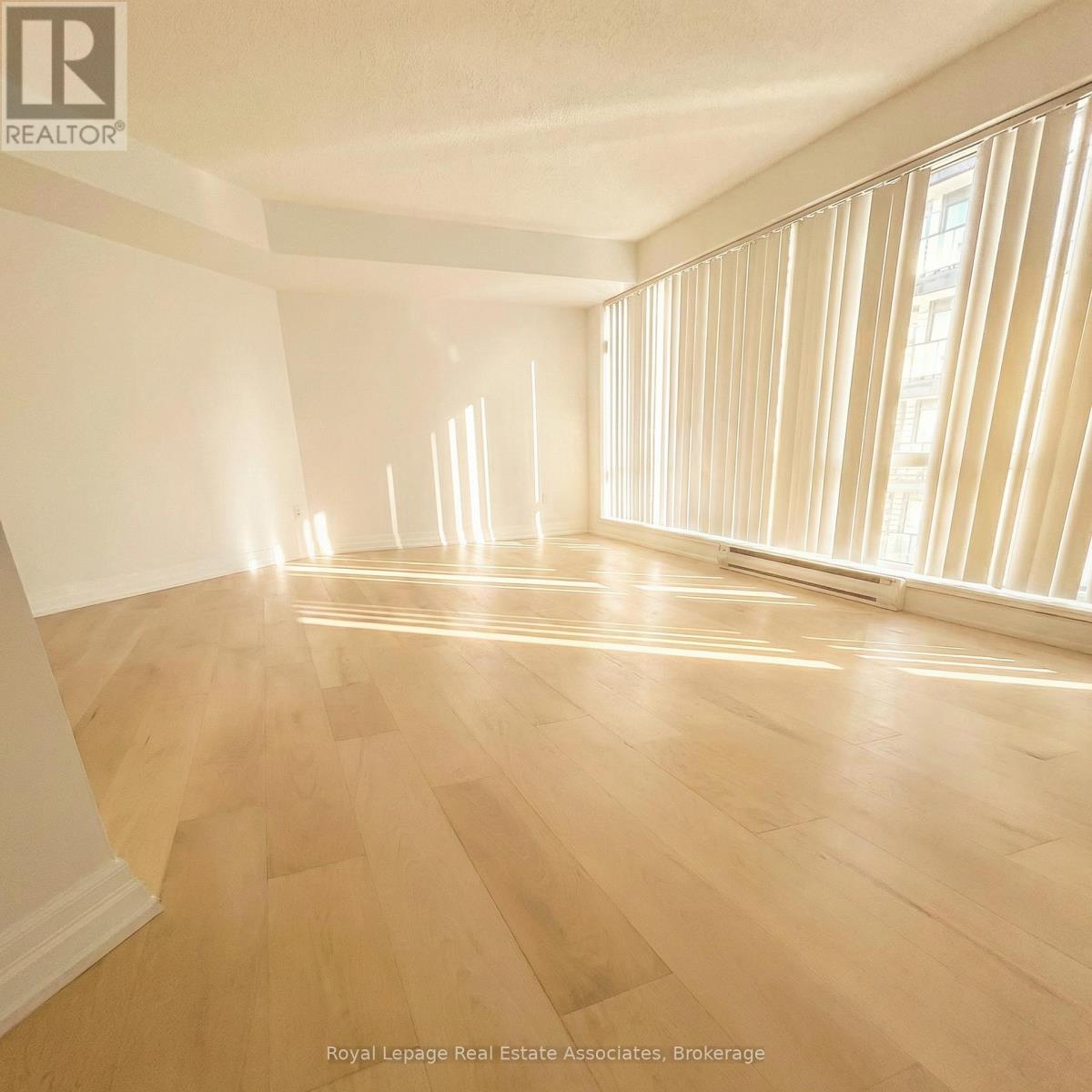 2014 - 1001 Bay Street, Toronto, Ontario  M5S 3A6 - Photo 12 - C12741480