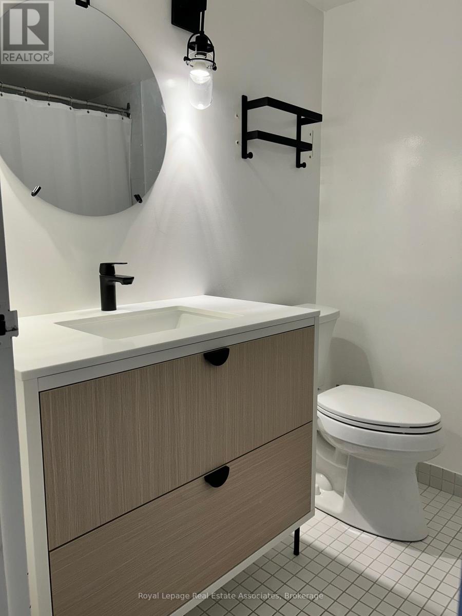 2014 - 1001 Bay Street, Toronto, Ontario  M5S 3A6 - Photo 14 - C12741480