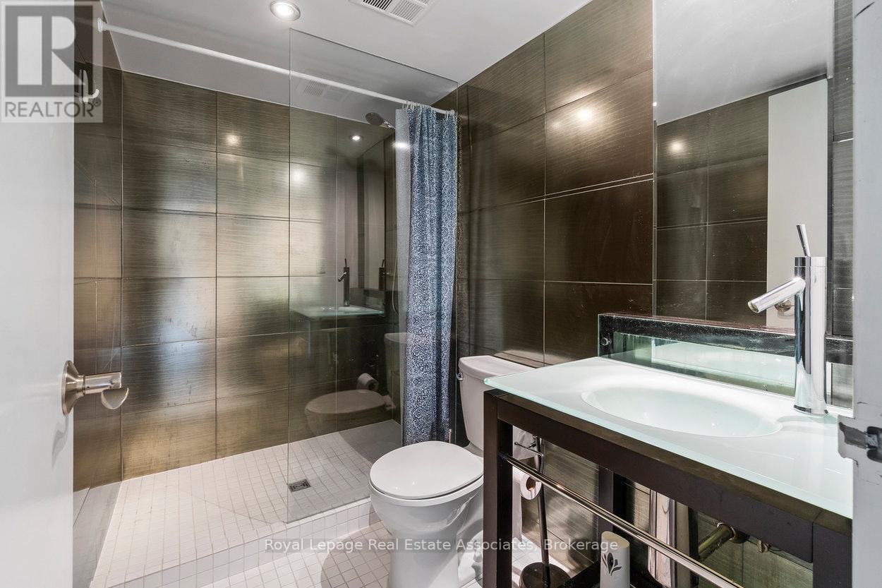 2014 - 1001 Bay Street, Toronto, Ontario  M5S 3A6 - Photo 15 - C12741480