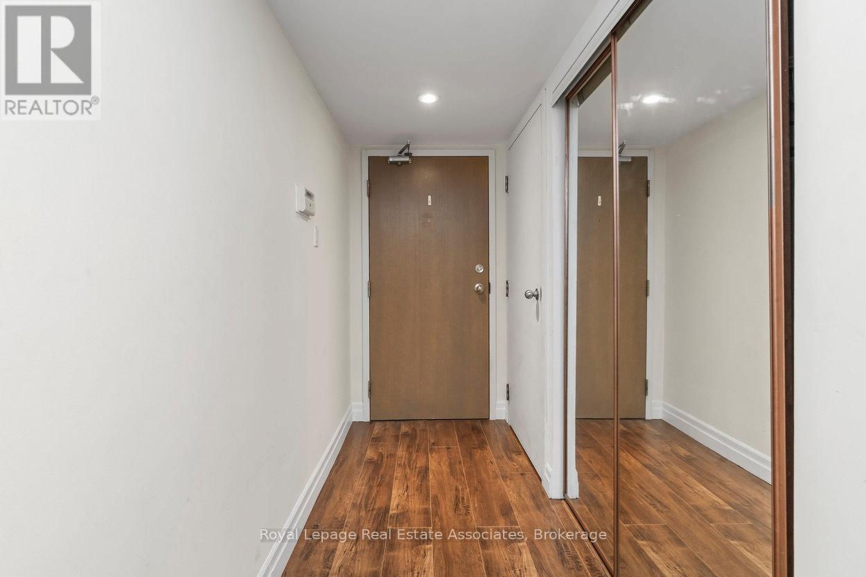 2014 - 1001 Bay Street, Toronto, Ontario  M5S 3A6 - Photo 19 - C12741480