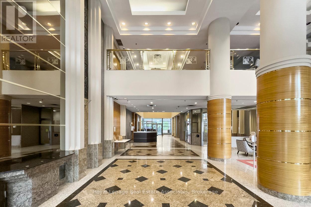 2014 - 1001 Bay Street, Toronto, Ontario  M5S 3A6 - Photo 4 - C12741480