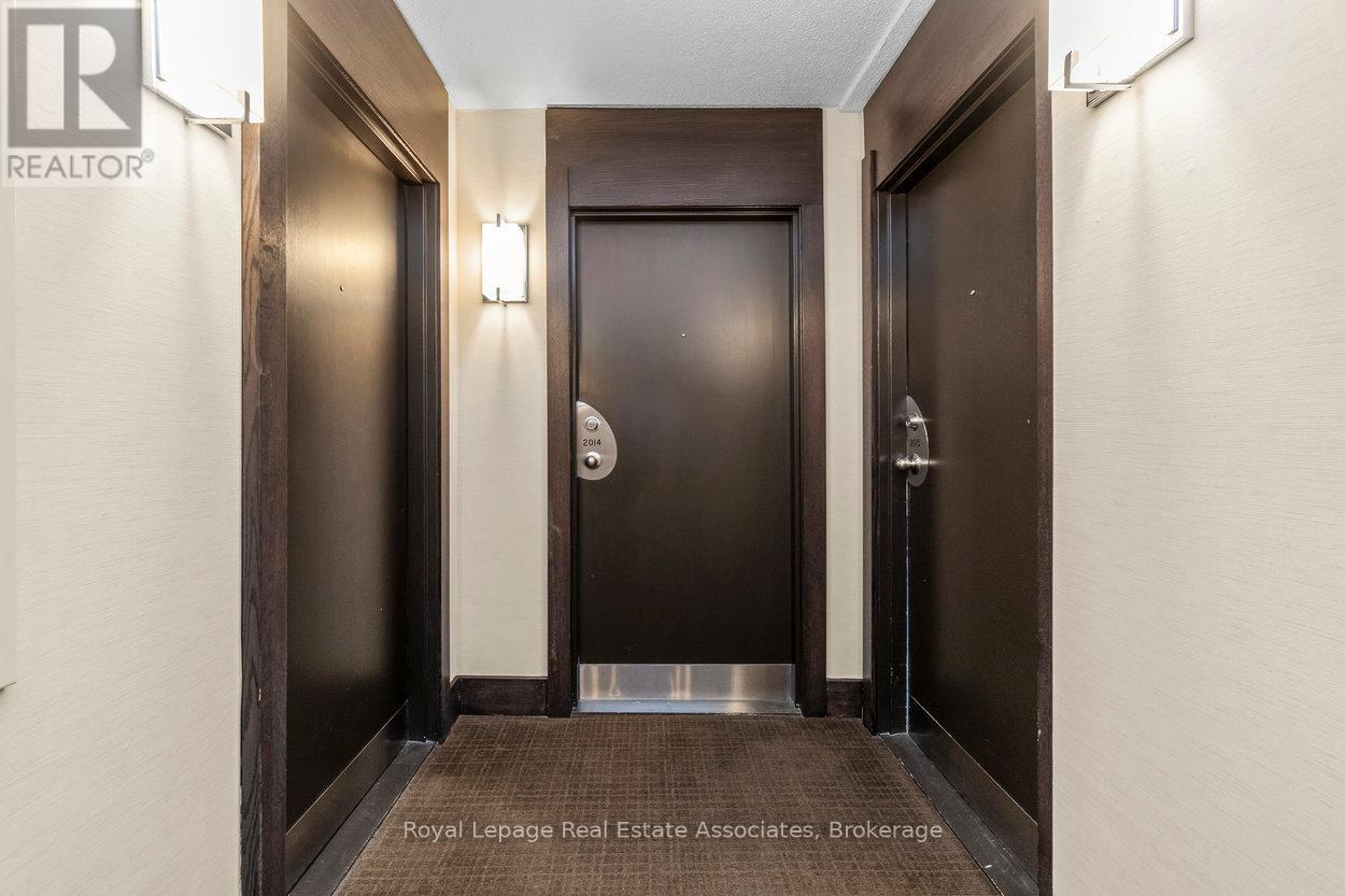 2014 - 1001 Bay Street, Toronto, Ontario  M5S 3A6 - Photo 7 - C12741480