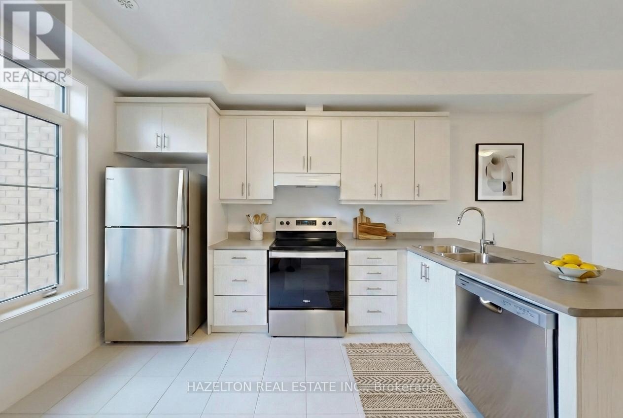 26 Calloway Way, Whitby, Ontario  L2N 0N9 - Photo 3 - E12741446